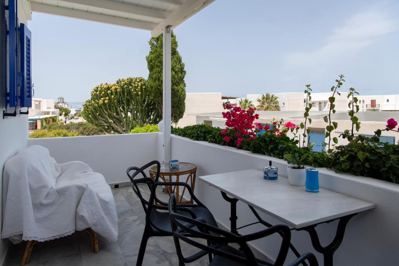 Ricos Two Bedroom House - Naoussa Paros Exterior photo